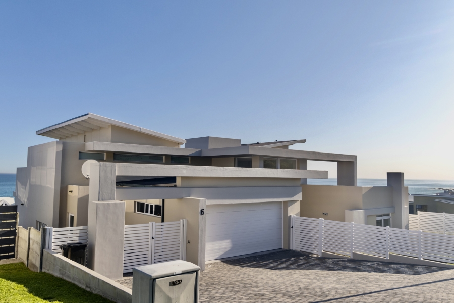 4 Bedroom Property for Sale in Yzerfontein Western Cape
